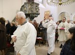 Biskup Radoš kod sestara uršulinki na proslavi Majke Milosti: "Marija je luka spasenja u burama života"
